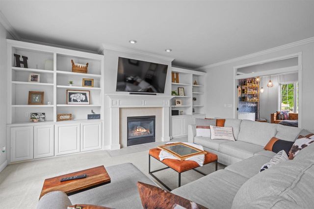 601 E CARRINGTON LANE, Appleton, WI 54913