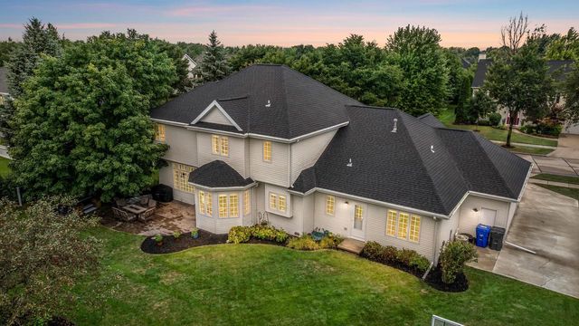 601 E CARRINGTON LANE, Appleton, WI 54913