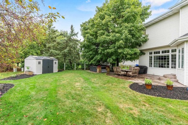 601 E CARRINGTON LANE, Appleton, WI 54913