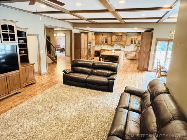 4224 S 69th West Avenue, Tulsa, OK 74107