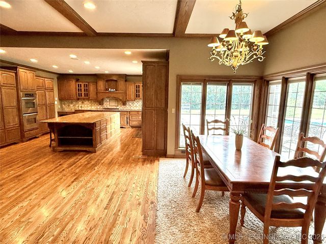 4224 S 69th West Avenue, Tulsa, OK 74107