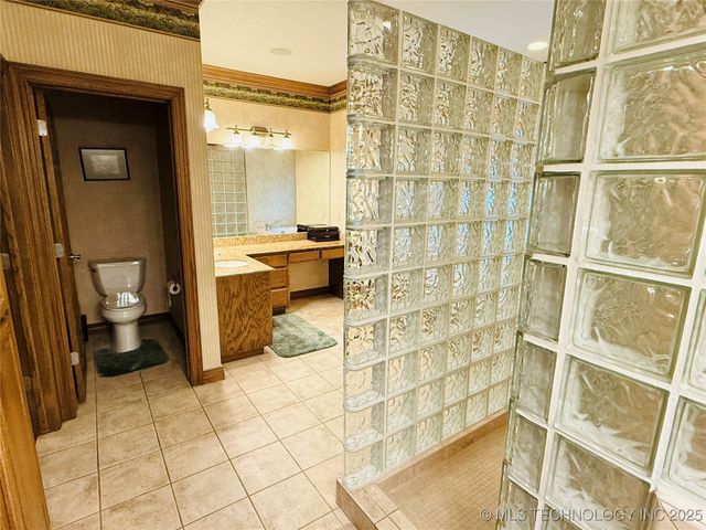 4224 S 69th West Avenue, Tulsa, OK 74107