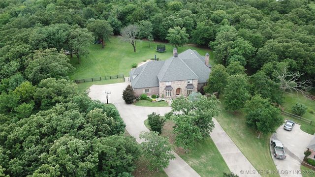 4224 S 69th West Avenue, Tulsa, OK 74107