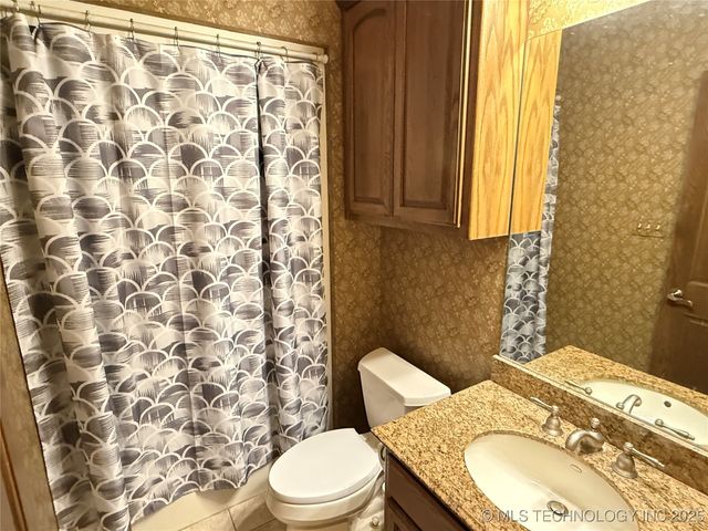 4224 S 69th West Avenue, Tulsa, OK 74107