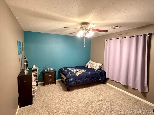 4224 S 69th West Avenue, Tulsa, OK 74107