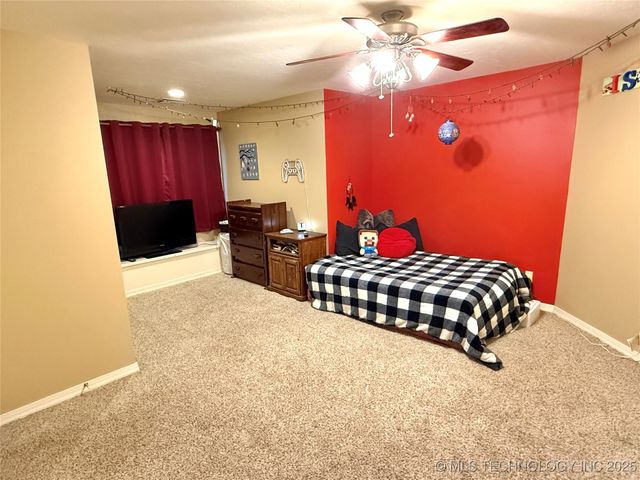 4224 S 69th West Avenue, Tulsa, OK 74107