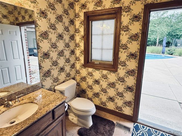 4224 S 69th West Avenue, Tulsa, OK 74107