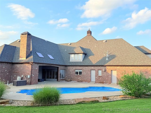 4224 S 69th West Avenue, Tulsa, OK 74107