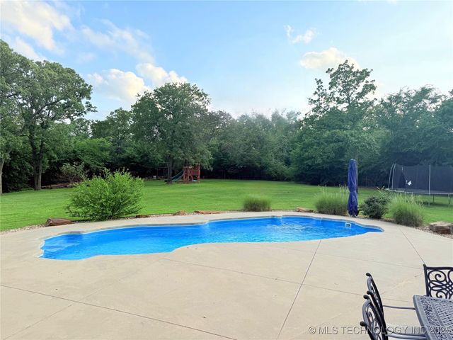 4224 S 69th West Avenue, Tulsa, OK 74107