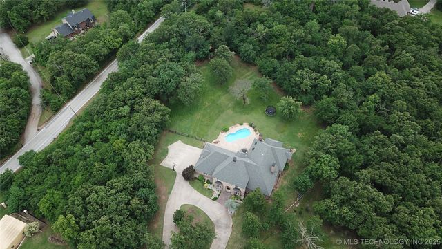 4224 S 69th West Avenue, Tulsa, OK 74107