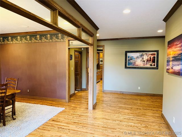 4224 S 69th West Avenue, Tulsa, OK 74107