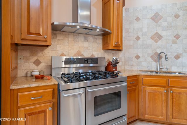 106 Augusta Drive, Broussard, LA 70518