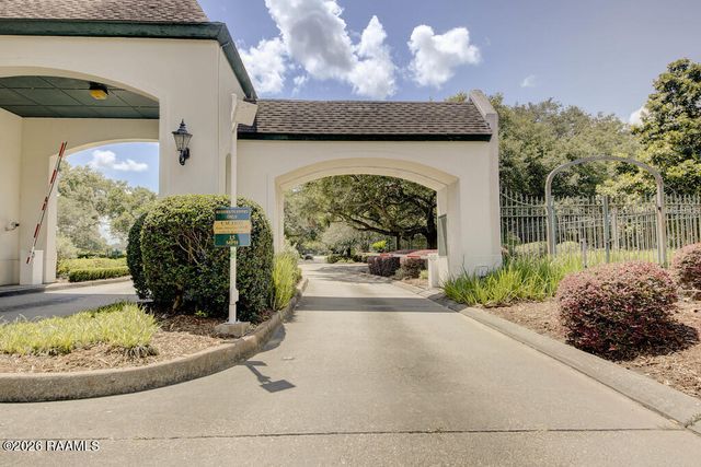 106 Augusta Drive, Broussard, LA 70518