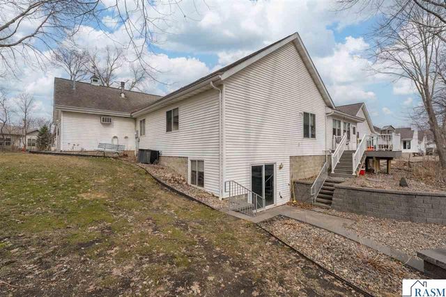 101 Shiloh Court, Mankato, MN 56001