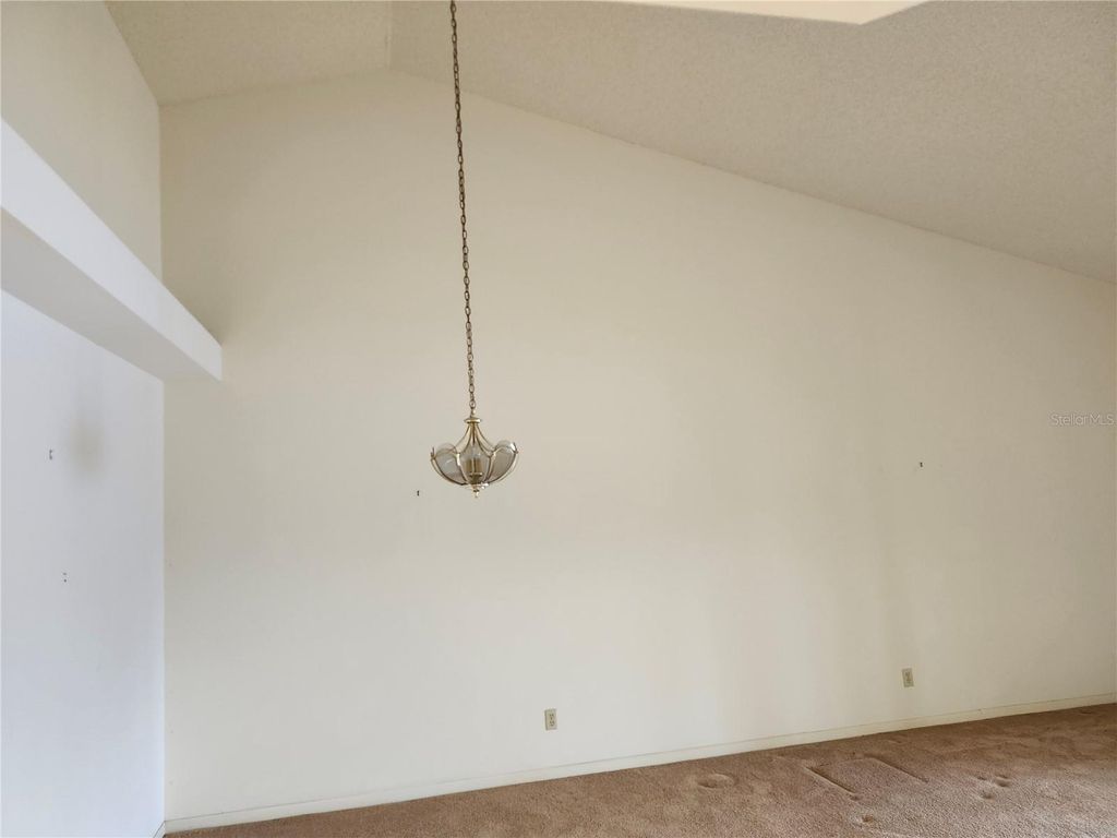 Image 25 of property listing at 9896 LAKE SEMINOLE DRIVE E, Largo, FL 33773