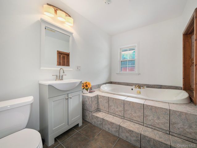 2643 State Route 209, Wurtsboro, NY 12790