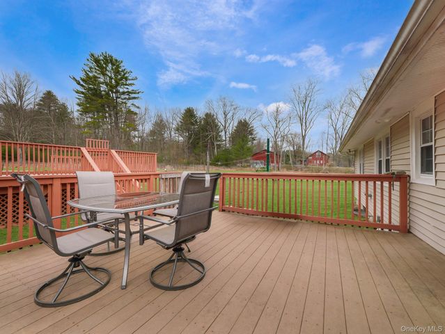 2643 State Route 209, Wurtsboro, NY 12790