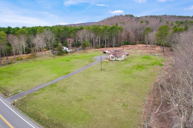 2643 State Route 209, Wurtsboro, NY 12790
