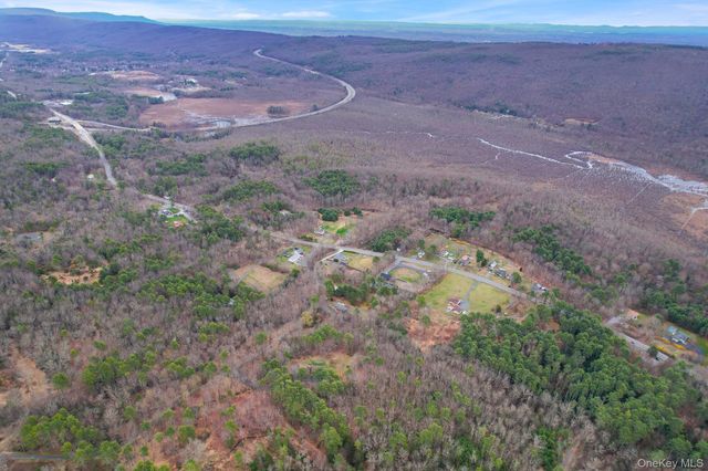 2643 State Route 209, Wurtsboro, NY 12790