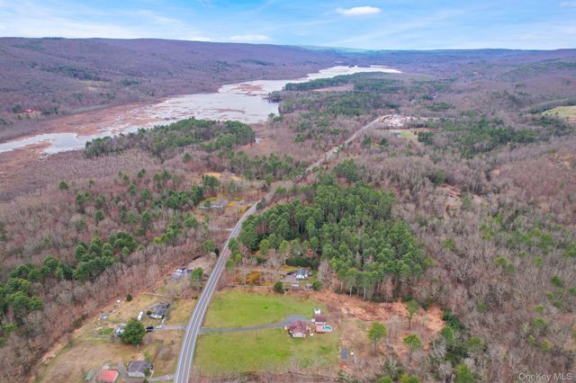 2643 State Route 209, Wurtsboro, NY 12790