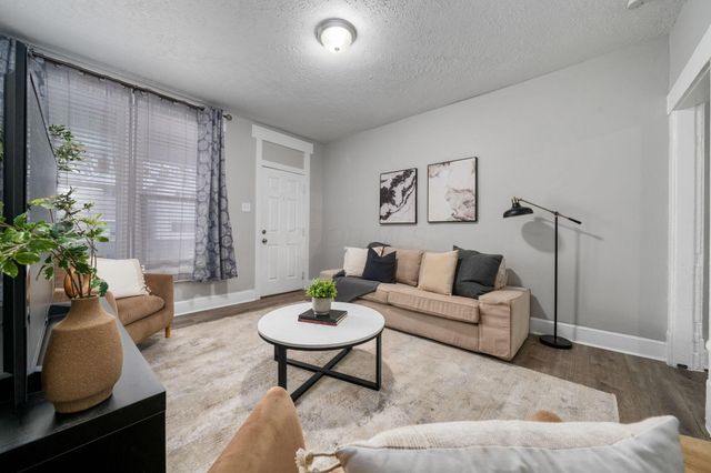 212 S Yale Avenue, Columbus, OH 43222