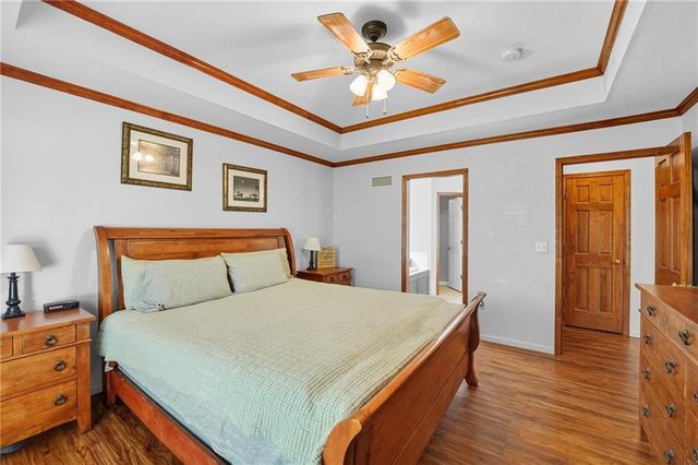 902 Aspen Drive, Smithville, MO 64089