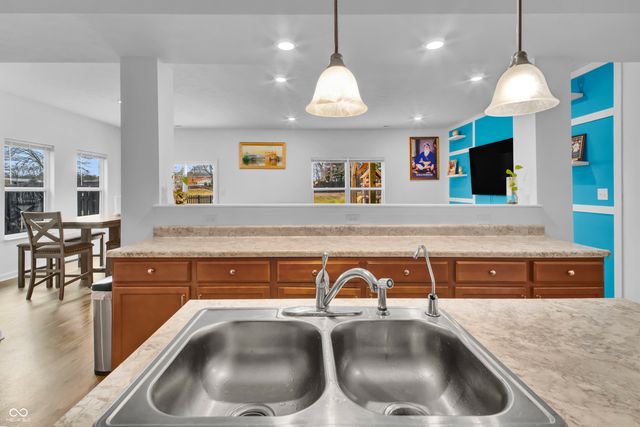 4418 Ashworth Lane, Columbus, IN 47201