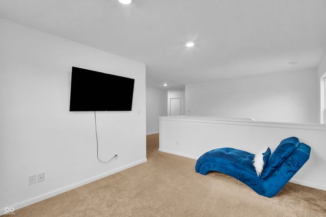 4418 Ashworth Lane, Columbus, IN 47201