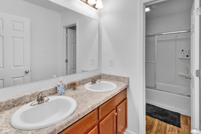 4418 Ashworth Lane, Columbus, IN 47201