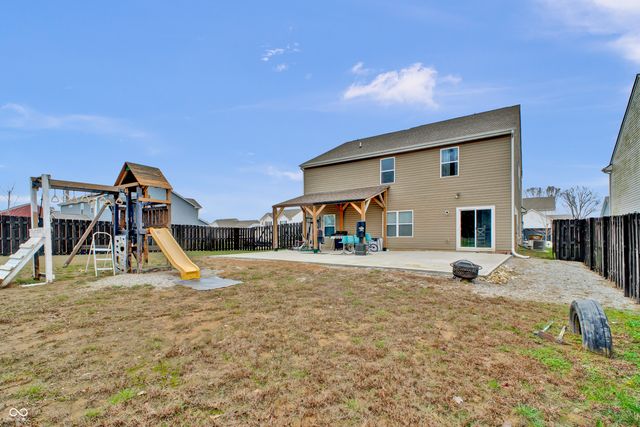 4418 Ashworth Lane, Columbus, IN 47201