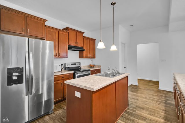 4418 Ashworth Lane, Columbus, IN 47201