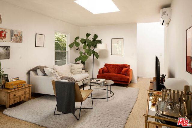 608 Westminster Avenue, Venice, CA 90291