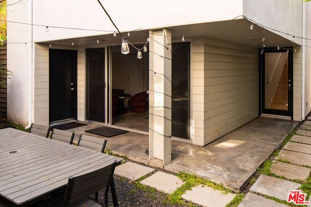 608 Westminster Avenue, Venice, CA 90291