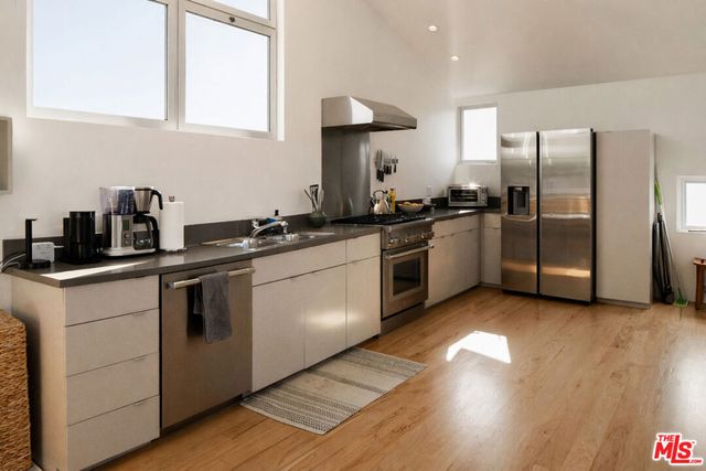 608 Westminster Avenue, Venice, CA 90291