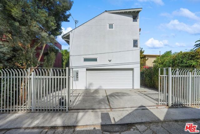 608 Westminster Avenue, Venice, CA 90291