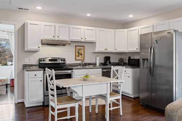 7867 Highway 100, Nashville, TN 37221