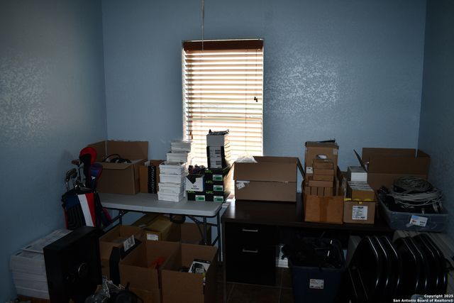 13688 S I-35, Dilley, TX 78017