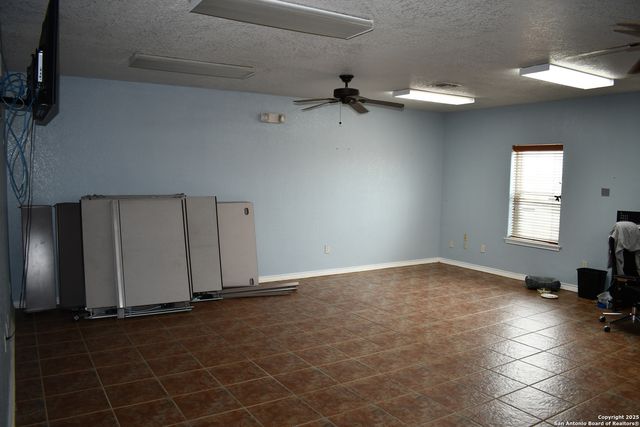 13688 S I-35, Dilley, TX 78017