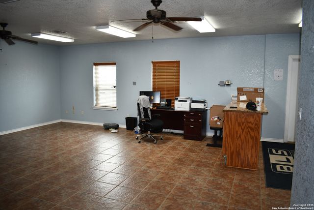 13688 S I-35, Dilley, TX 78017