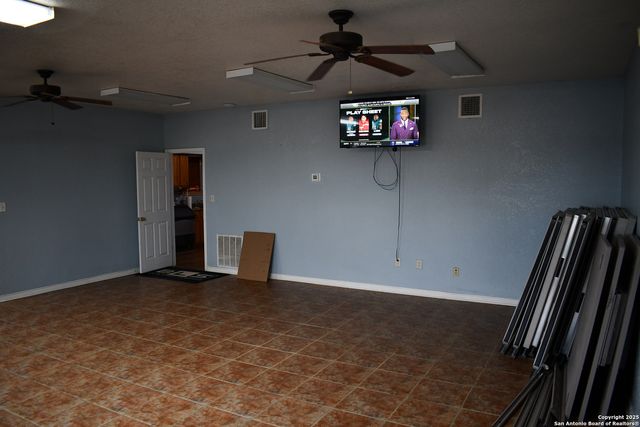 13688 S I-35, Dilley, TX 78017