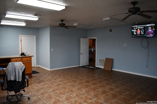 13688 S I-35, Dilley, TX 78017