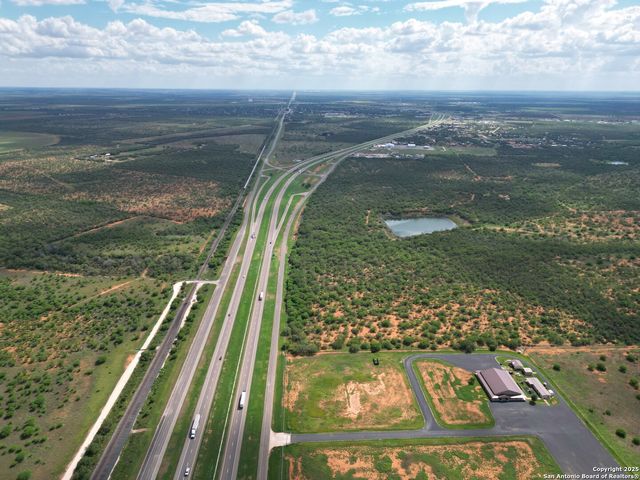 13688 S I-35, Dilley, TX 78017