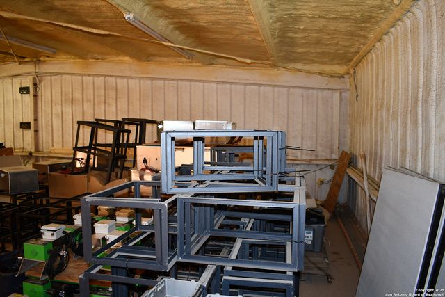 13688 S I-35, Dilley, TX 78017