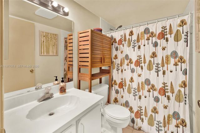 10528 SW 118th Pl, Miami, FL 33186