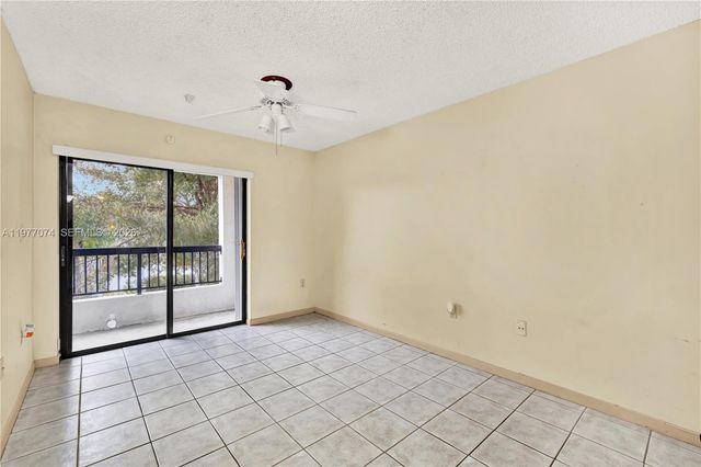 10528 SW 118th Pl, Miami, FL 33186