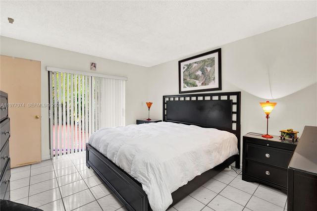 10528 SW 118th Pl, Miami, FL 33186