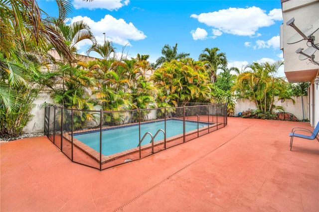 10528 SW 118th Pl, Miami, FL 33186