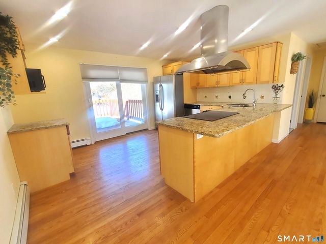 42 County Street, Norwalk, CT 06851