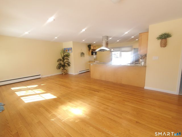 42 County Street, Norwalk, CT 06851