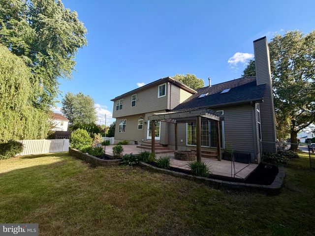 4 BLACK PINE LN, Lumberton, NJ 08048